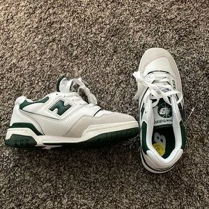 Green New Balance 550s *Custom*